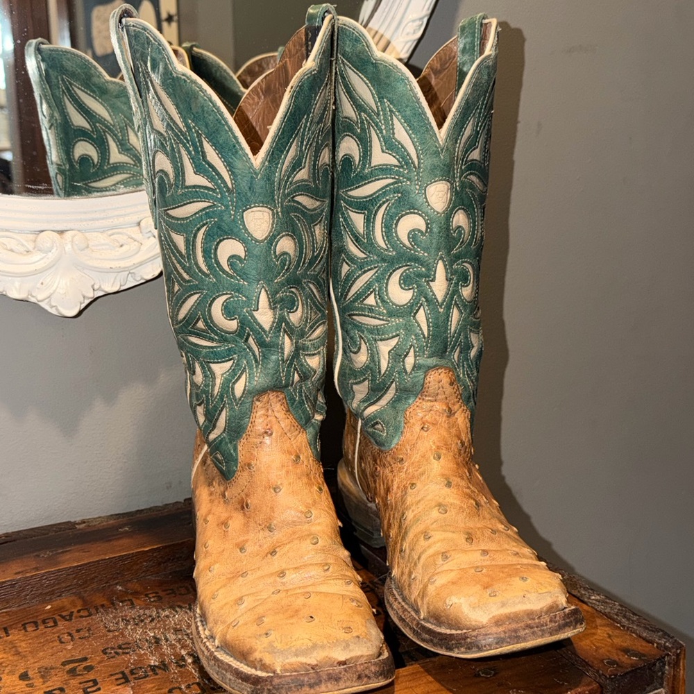Ariat Exotic Ostrich boots